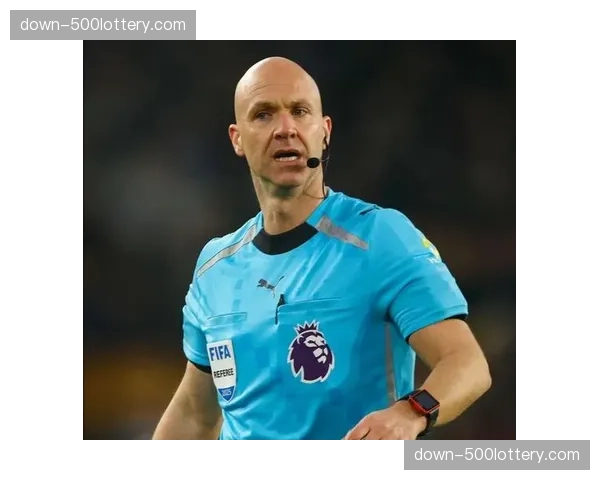 欧冠四分之一决赛首回合裁判名单公布,争议裁判泰勒未入选 欧冠四分之一决赛首回合裁判名单公布,争议裁判泰勒未入选