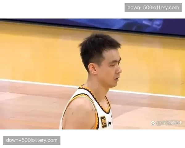 赵继伟意外扭伤脚踝离场,辽宁队总决赛前景蒙上阴影 赵继伟意外扭伤脚踝离场,辽宁队总决赛前景蒙上阴影